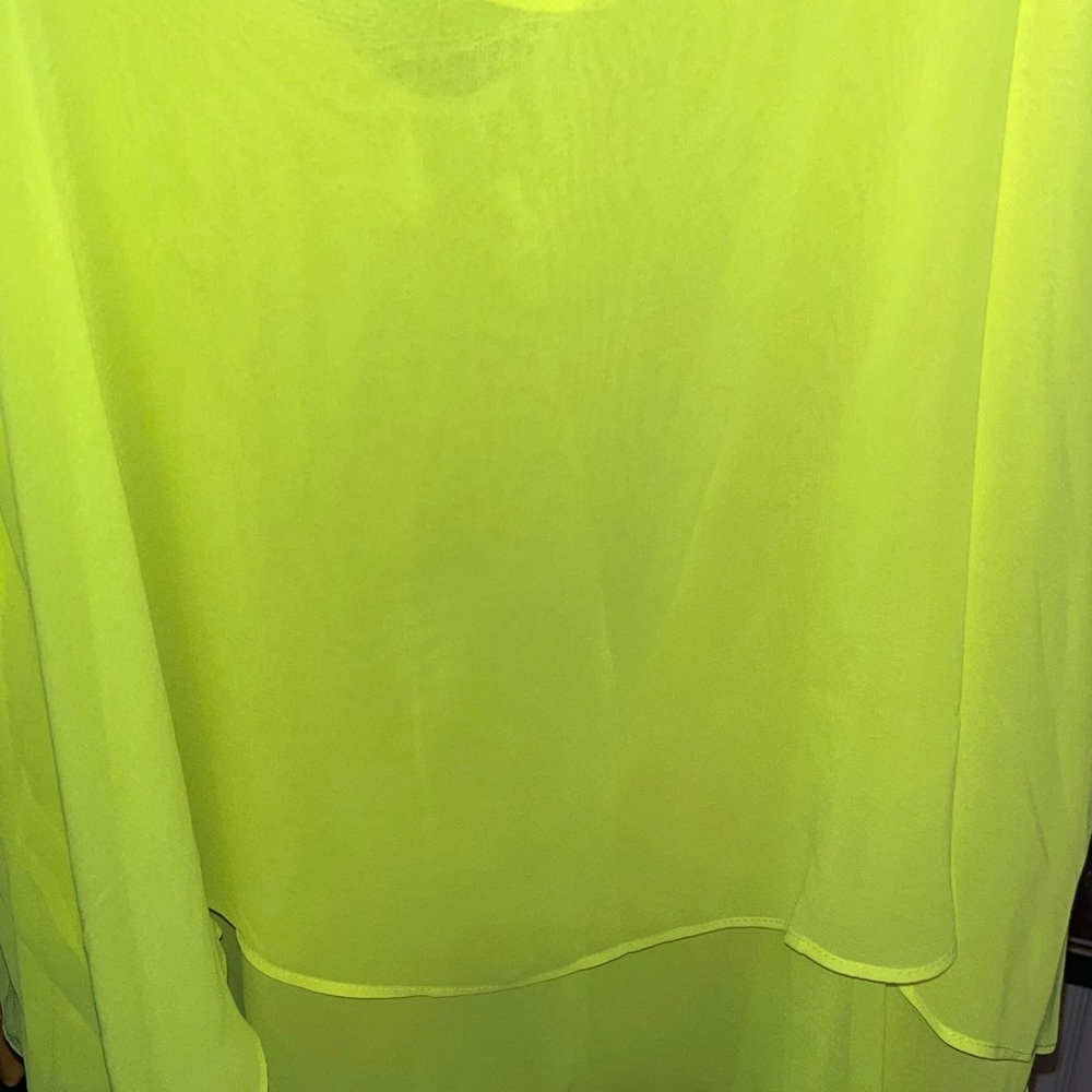 TORRID Yellow double V cami with Tag - Size 3 - Picture 3 of 3